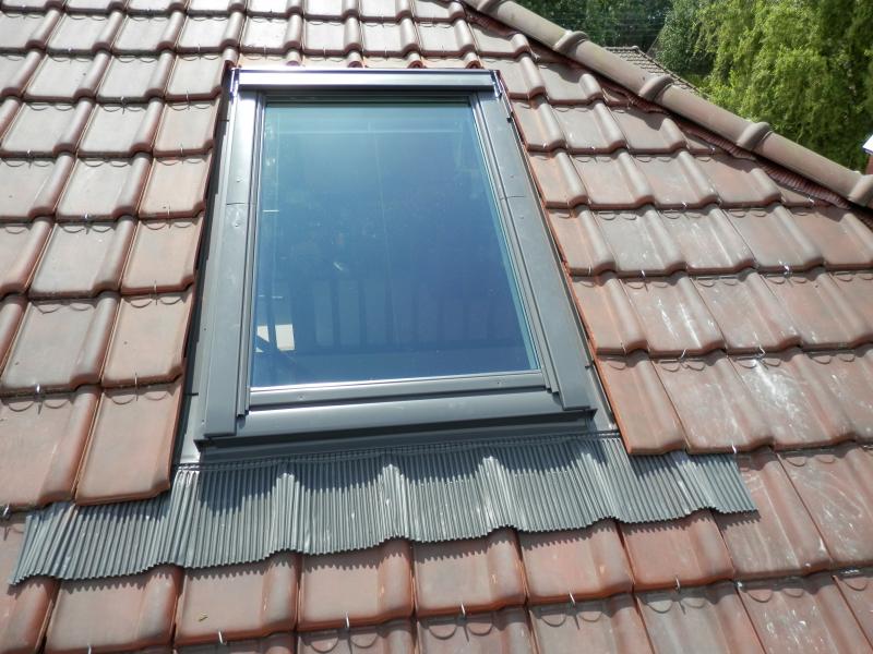 Pose de fenêtre de toits Vélux près de Neuville-en-ferrain (59)